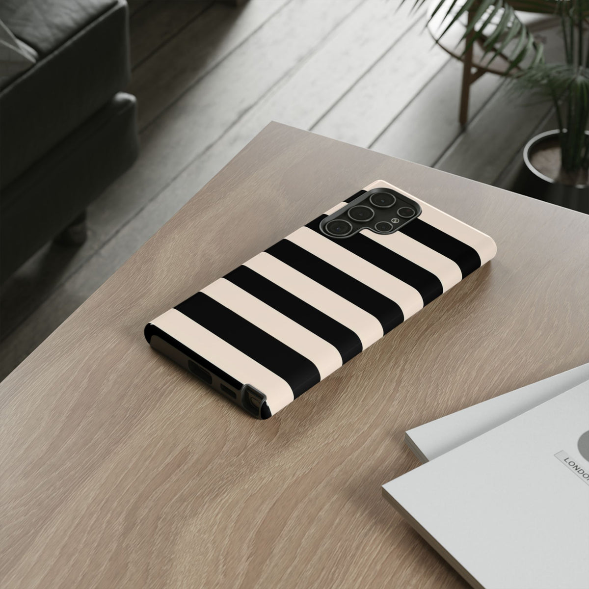 Black & Cream Striped - Tough Phone Case