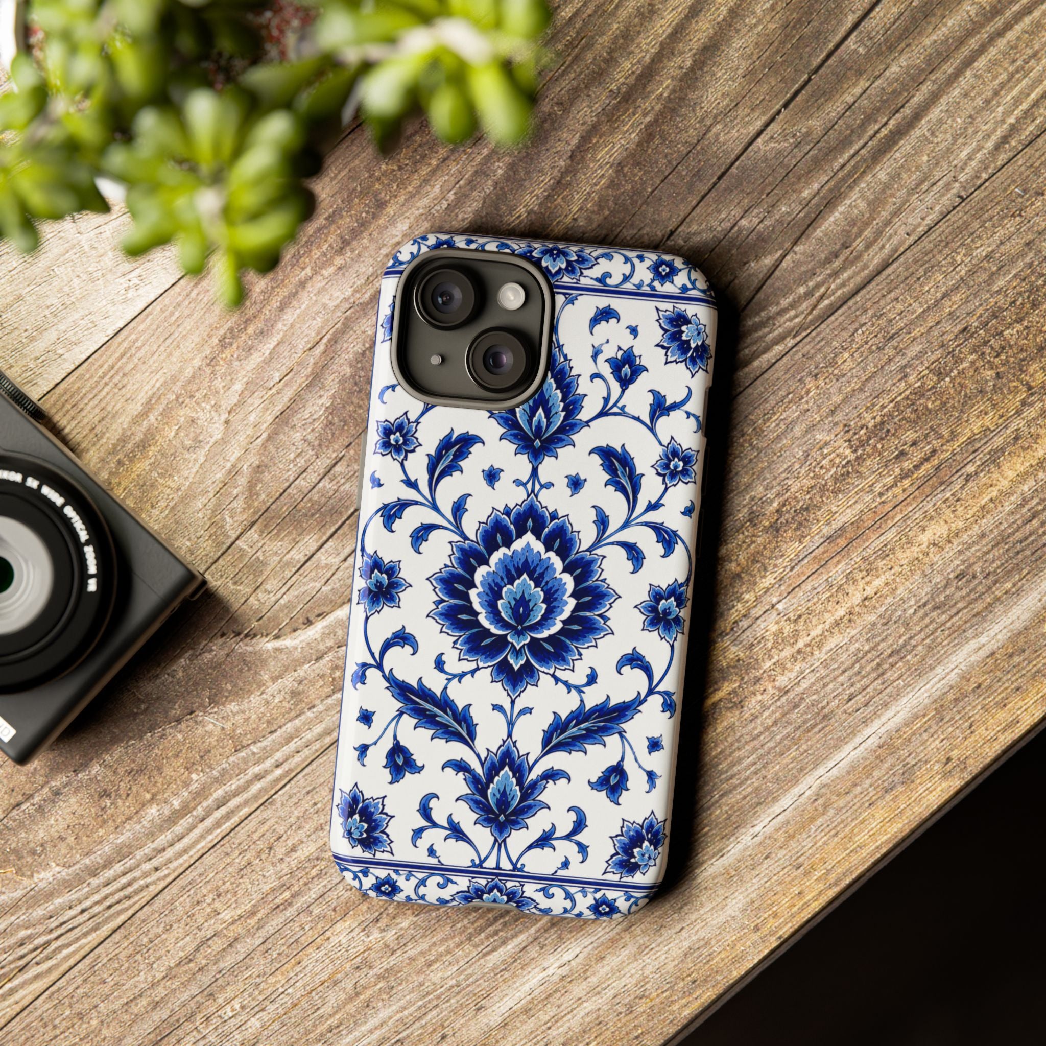 Blue Floral Ceramic Pattern Tough Phone Case