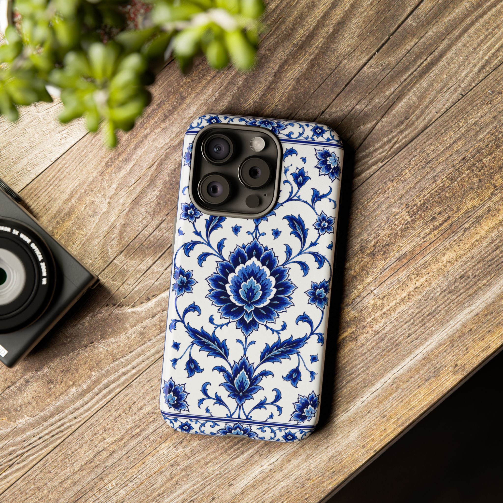Blue Floral Ceramic Pattern Tough Phone Case