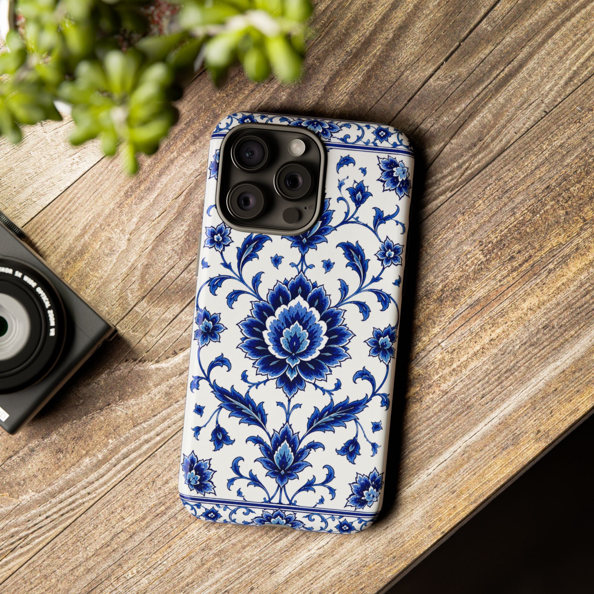 Blue Floral Ceramic Pattern Tough Phone Case